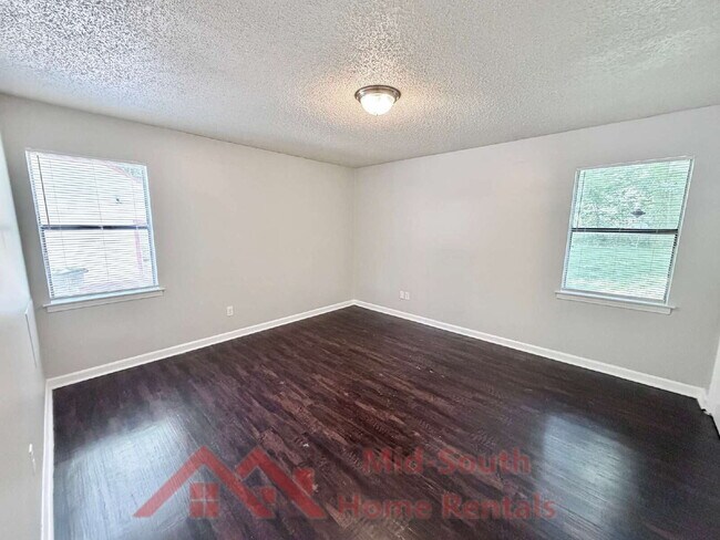 Building Photo - 3754 Rainford Dr