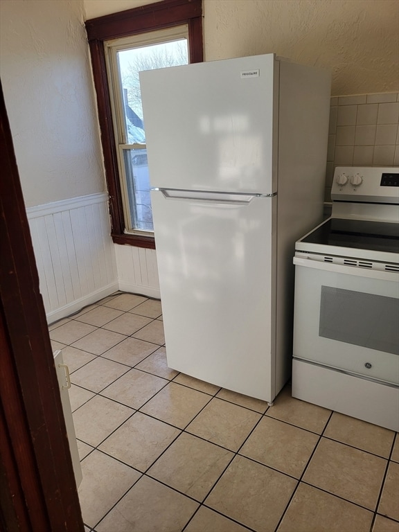 Building Photo - 139 How St