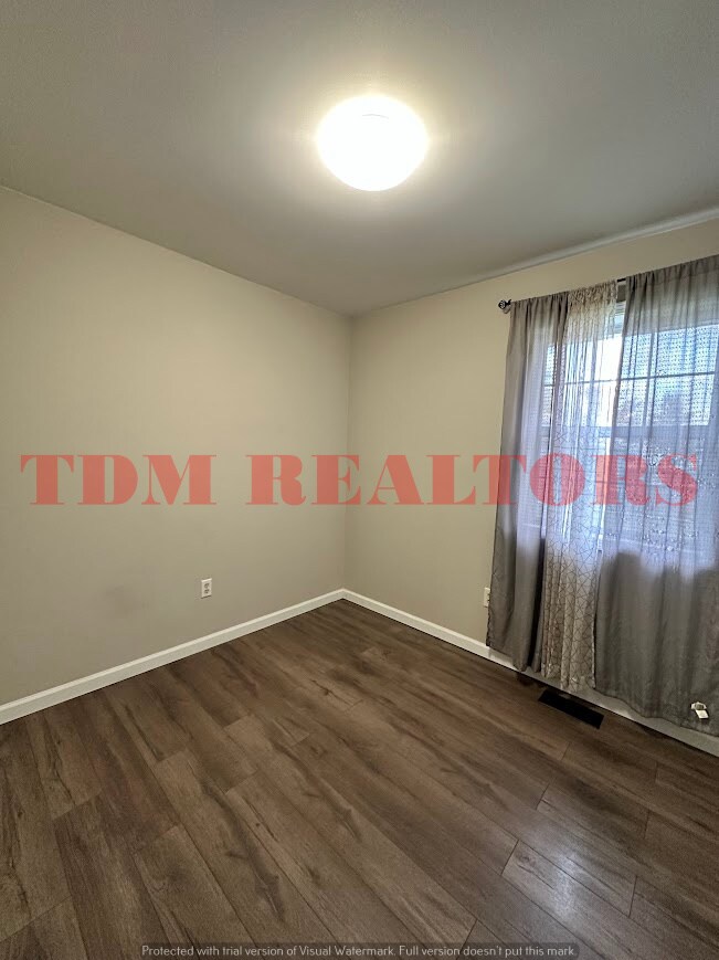 Building Photo - 2121 Christner St