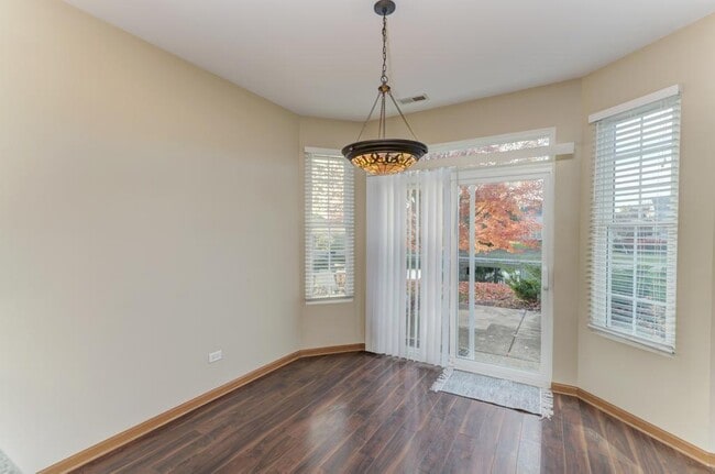 Building Photo - 5130 Freeport Ct