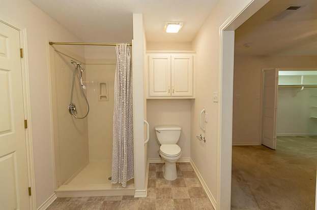 Building Photo - 203 Pine Valley