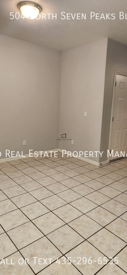Building Photo - 504 N Seven Peaks Blvd