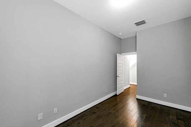 Building Photo - 12562 Holly Blue Ln