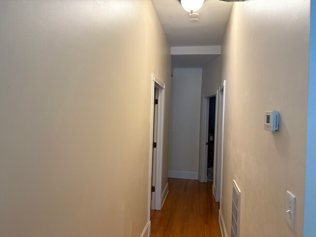 Building Photo - 2016 W 21st St