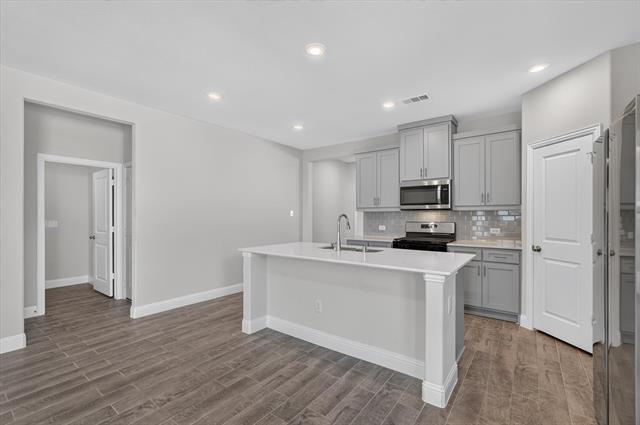 Building Photo - 1205 Lavinola Ln