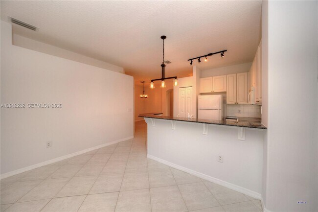 Building Photo - 3781 NW Willow Creek Dr