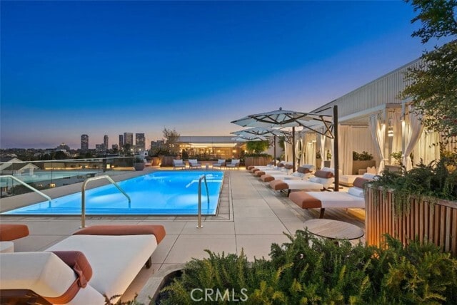Building Photo - 9200 Wilshire Blvd