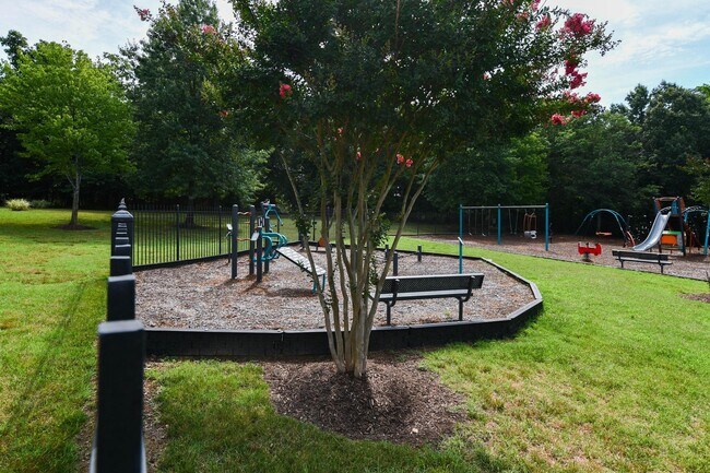Building Photo - 1401 Deep Gorge Ct