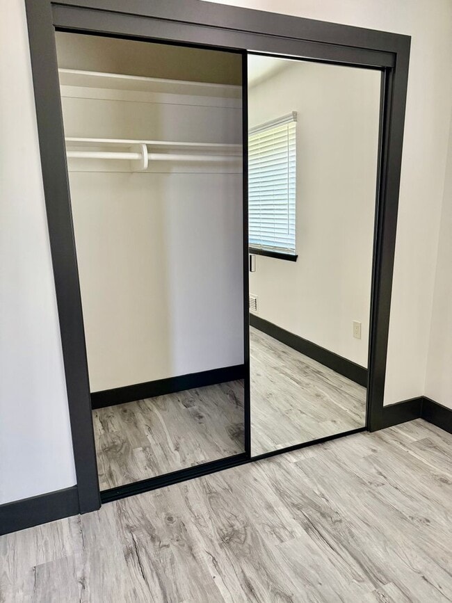 Building Photo - Beautiful remodeled home
