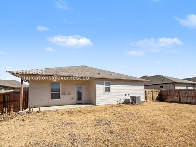 Building Photo - 8507 Glade Dr