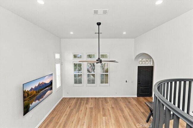 Building Photo - 4433 Owens St