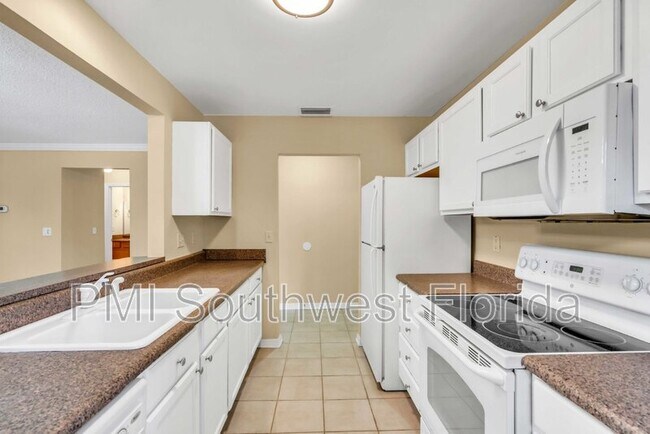 Building Photo - 1721 Parakeet Way