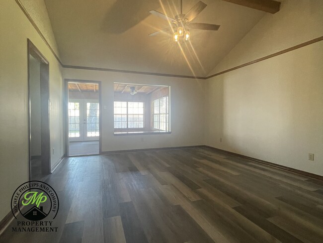 Building Photo - Great Cabot home!