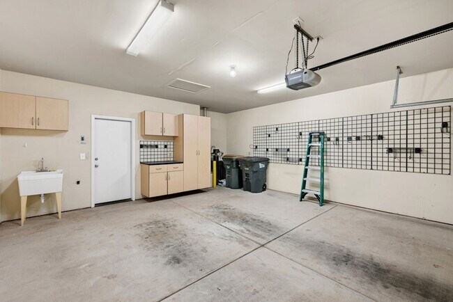 Building Photo - 139 Nolan Dr