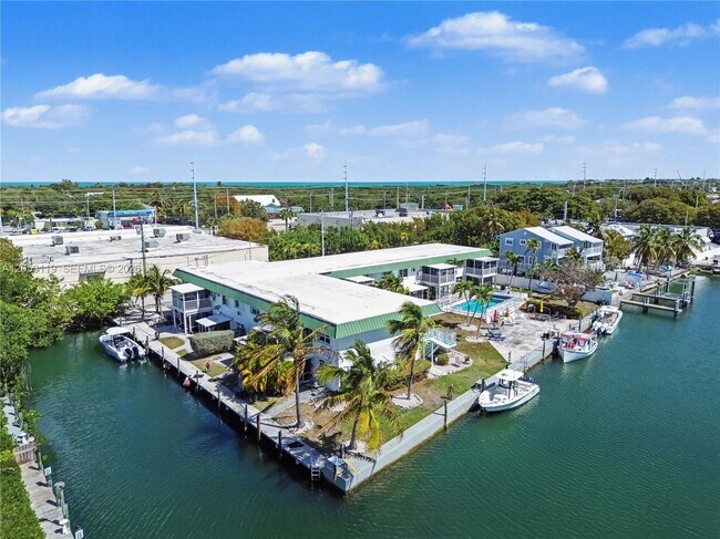 Building Photo - 5301 Ocean Terrace