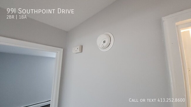 Primary Photo - 99 Southpoint Dr