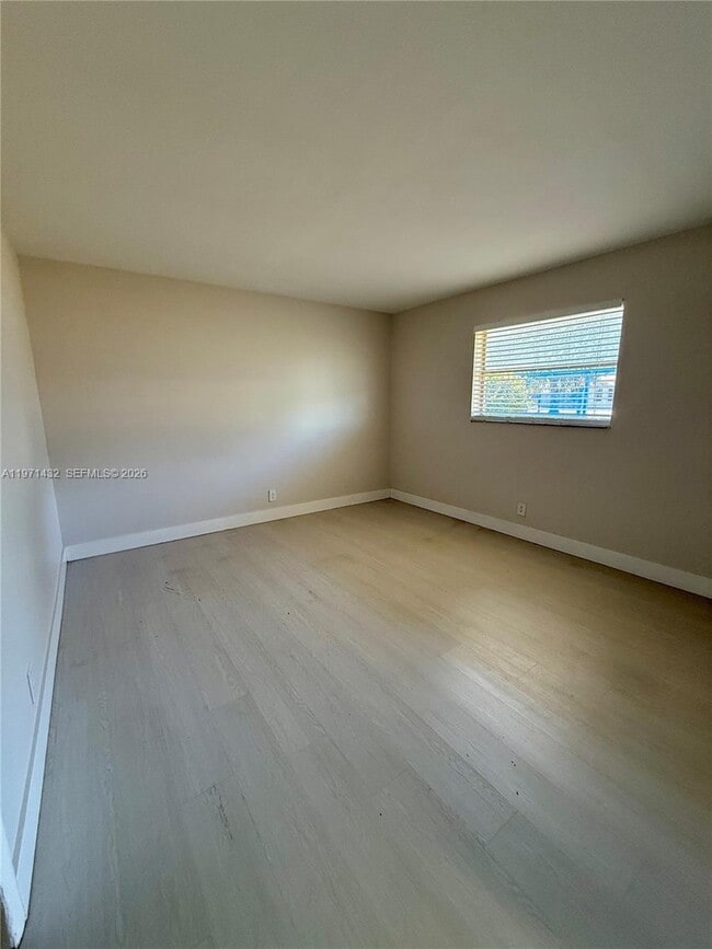 Building Photo - 921 SW 74th Terrace