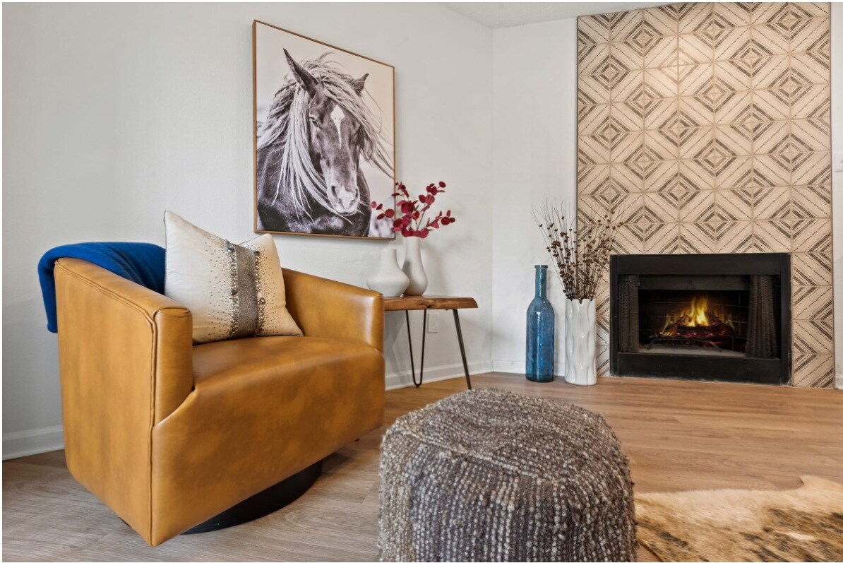 Building Photo - 12001 Metric Blvd