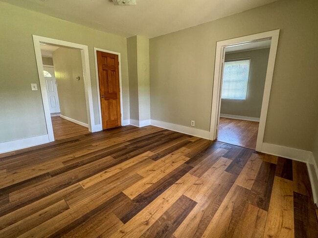 Building Photo - 2bed/1bath  Fluvanna Cottage