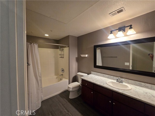 Building Photo - 22681 Oak Grove