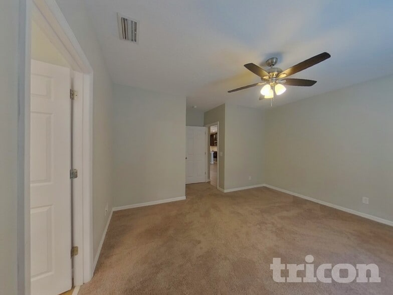 Building Photo - 1266 Stratton Ave