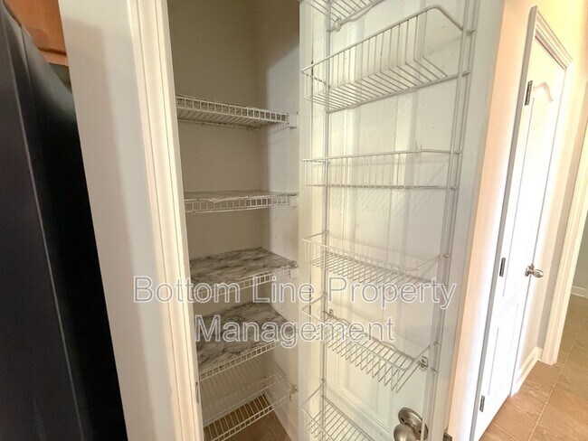 Building Photo - 2420 Early Flight Dr