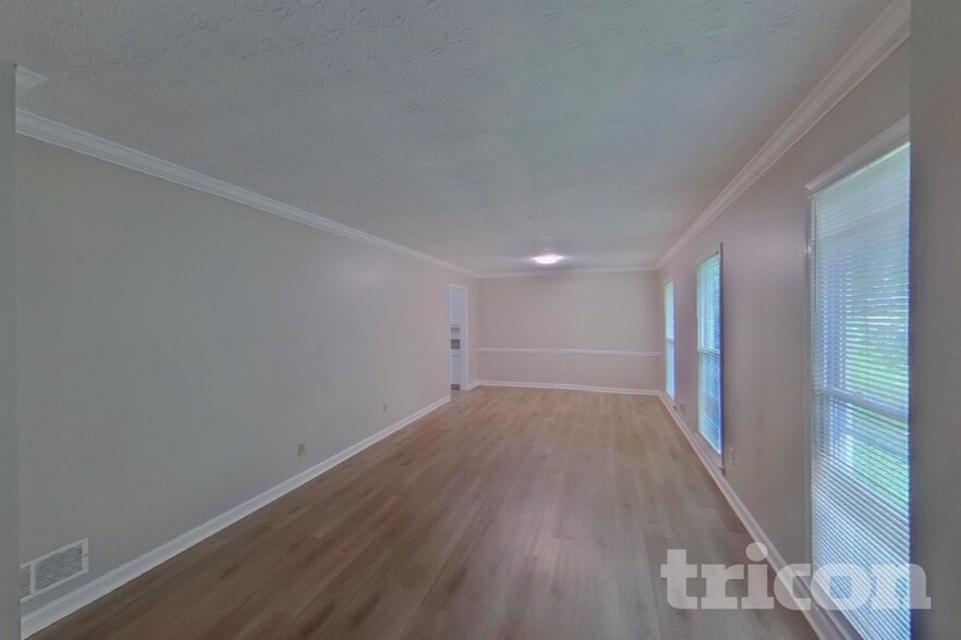 Building Photo - 1763 Lamancha Dr NW