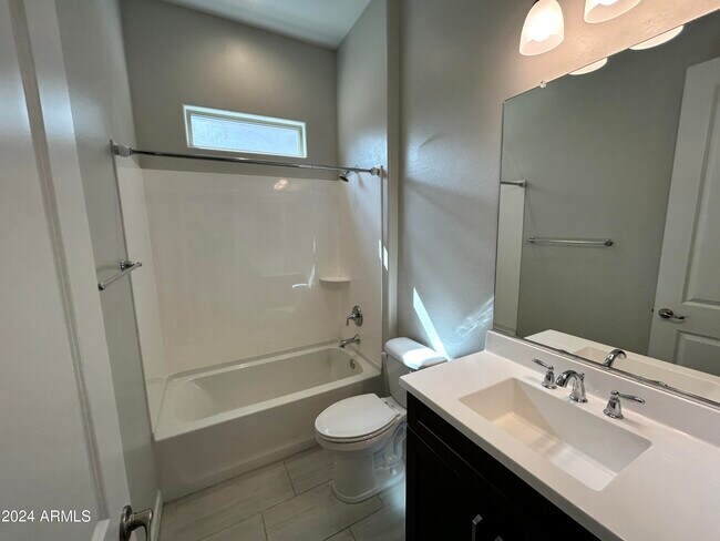 Building Photo - 18512 N 65th Pl