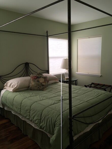 Queen Bed with TV in Armoire (not shown) - 2414 Harding St