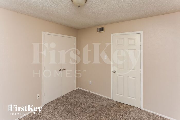 Building Photo - 3501 Palomino Dr