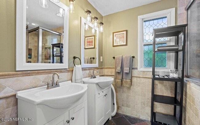 Building Photo - 2623 Forbes St