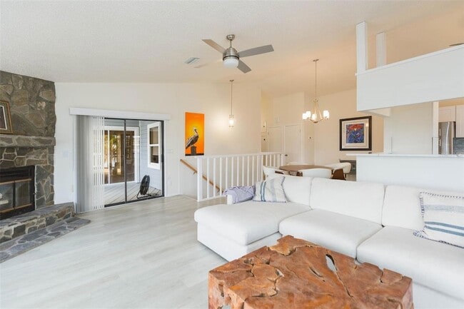 Building Photo - 3604 E Maritana Dr