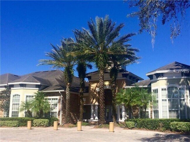 Building Photo - 10101 Courtney Palms Blvd