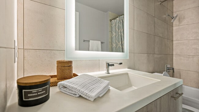 Building Photo - 1915 7th St NW