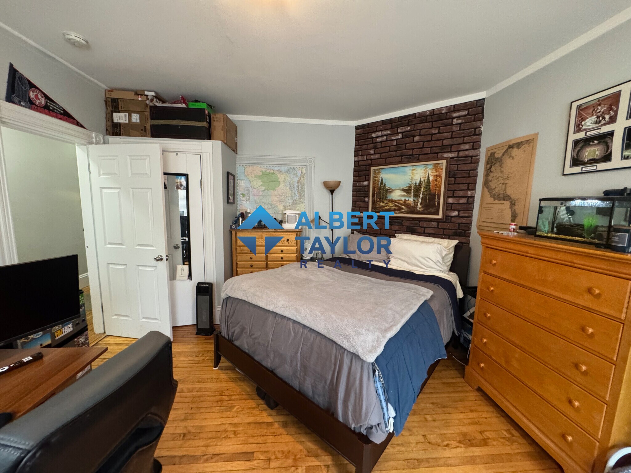 Building Photo - 38 Cherry St