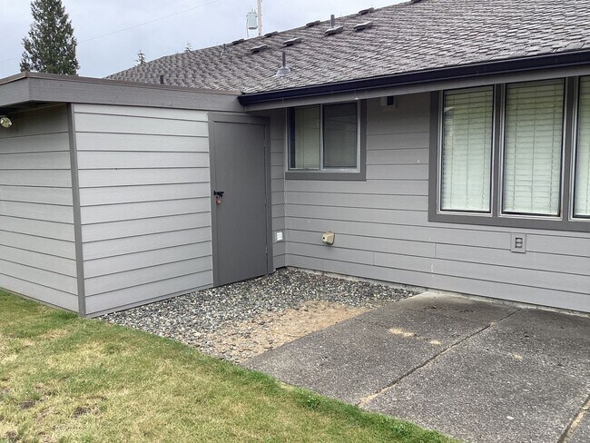 Building Photo - 1308 63rd St SE