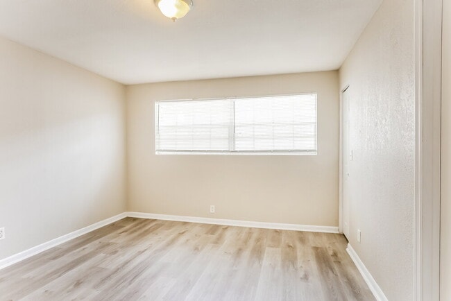 Building Photo - 1564 NW 3rd Way