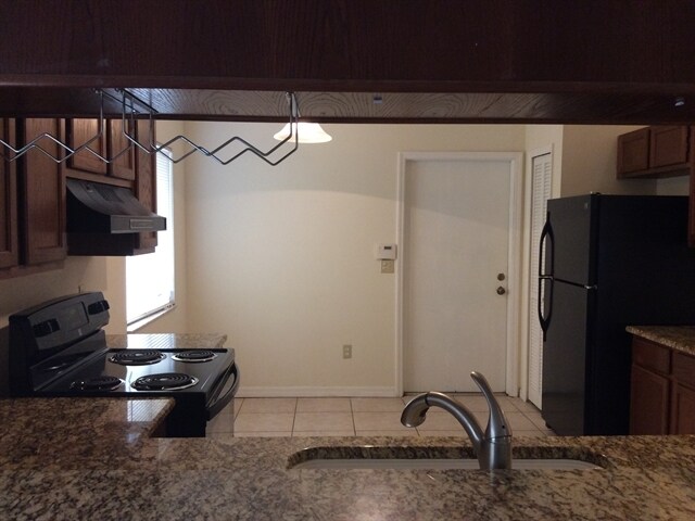 Building Photo - 1806 Waterbeach Ct