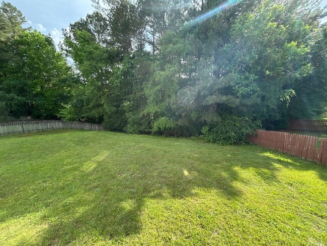 Building Photo - 3 Bedroom | 2.5 Bathroom Raleigh Home with...