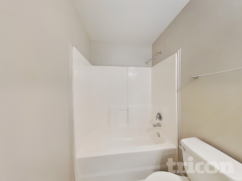 Building Photo - 217 Arbor Dr