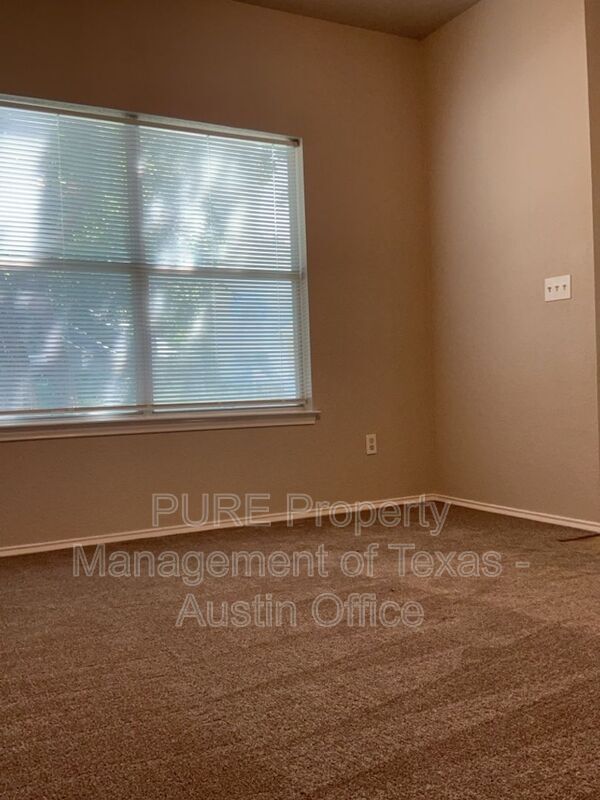 Building Photo - 302 Windridge Village Cove