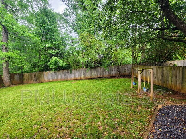 Building Photo - 122 Glen Willow Ct