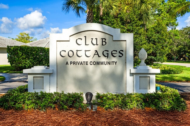 Building Photo - 615 Club Dr