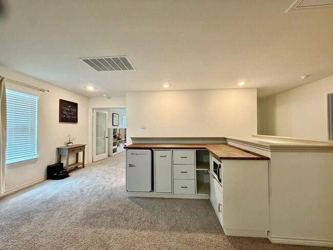Building Photo - Exceptional 4BR, 3BA Home in Desirable Knox Ridge