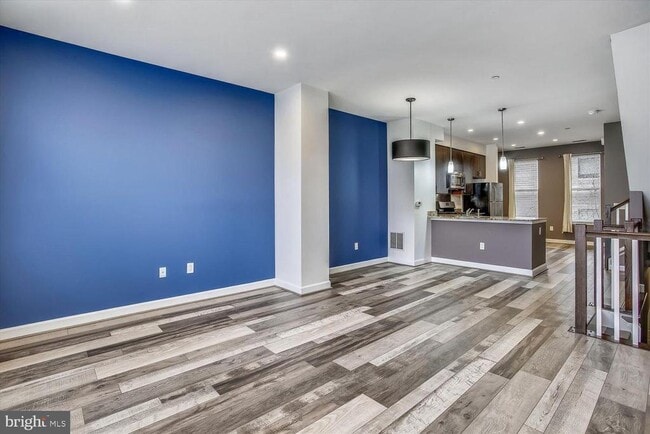 Building Photo - 2526 Sheridan Rd SE