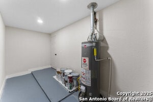 Building Photo - 4119 Tamarak Dr