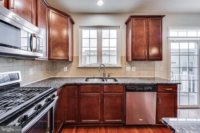 Building Photo - 2133 Little Sorrel Way