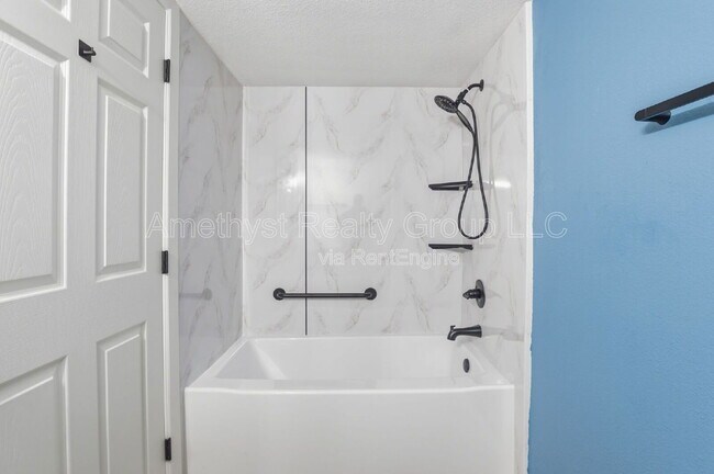 Building Photo - 6201 W Acoma Dr