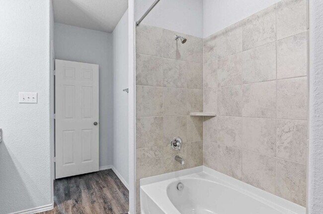 Building Photo - 2024 Cedar Tree Ct