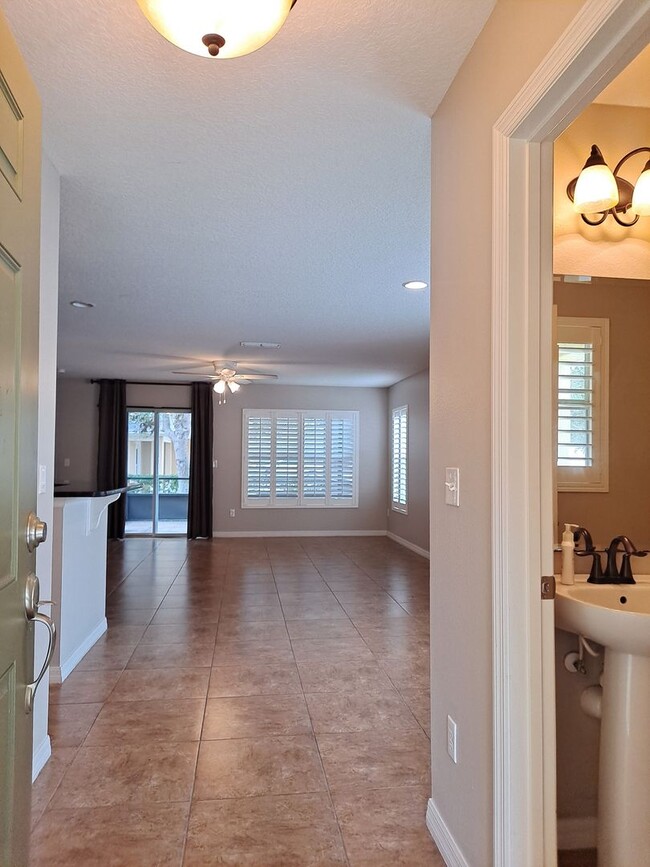 Building Photo - NEW SMYRNA BEACH 3BR 2.5BA TOWNHOME AVAILA...